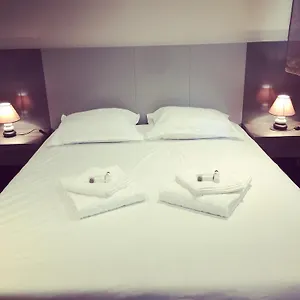 Apart-hotel Serafina Apartements